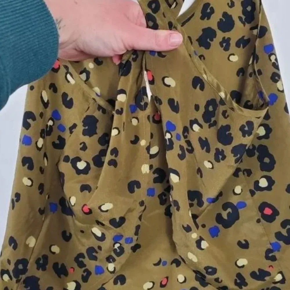 Silence + Noise Open Back Tank Top Womens Size M Olive Green Colorful Animal - Picture 2 of 3